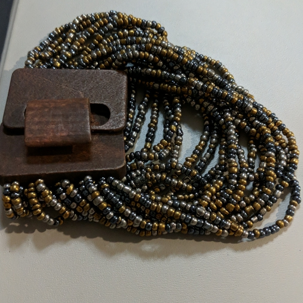 Wood and bead bracelet, 9"